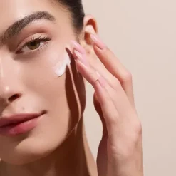 Ahava                Gel-Crème Anti-Tâches