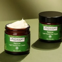 Antipodes Rejoice                Crème de Jour Légère