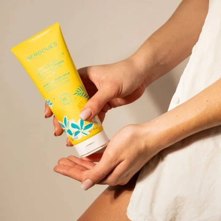 Femme Berdoues Monoï et Tiaré Lait Corps Pailleté Sublime