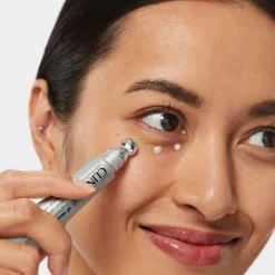 CLINIQUE All About Eyes Sérum Yeux Concentré Illuminateur