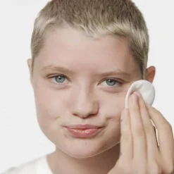 CLINIQUE Clarifying Lotion                Lotion Exfoliante 4 - Peaux grasses