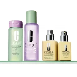 CLINIQUE Dramatically Different Moisturizing Lotion+                Émulsion Hydratante Tellement Différente SPF 50