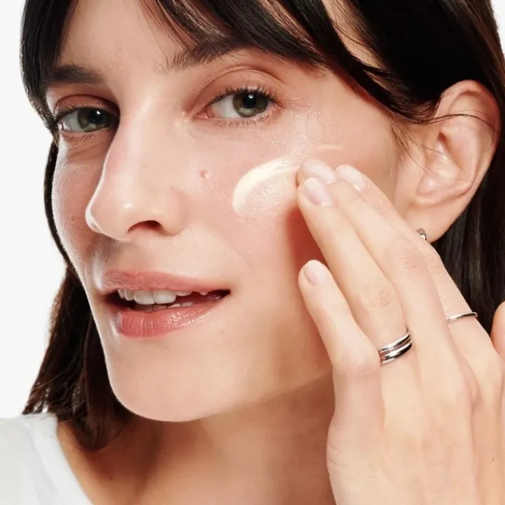 CLINIQUE Dramatically Different Moisturizing Lotion+ Émulsion Hydratante Tellement Différente