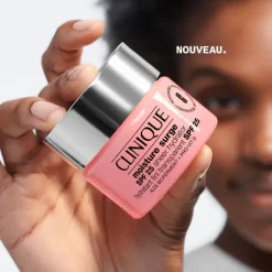 CLINIQUE Moisture Surge™                Hydratant Fini Transparent SPF 25