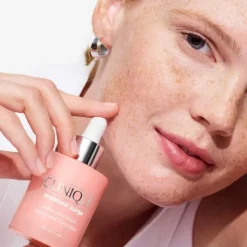 CLINIQUE Moisture Surge™                Sérum Actif Illuminateur Visage