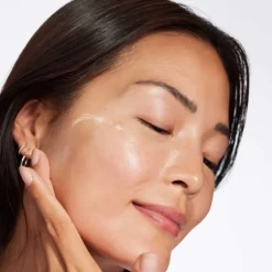 CLINIQUE Smart Clinical Repair™                Crème Correctrice Anti-rides SPF 30