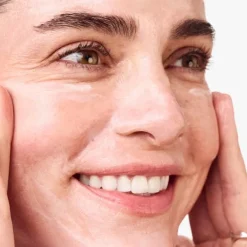 CLINIQUE Smart Clinical Repair™                Crème + Masque Régénérant Nuit