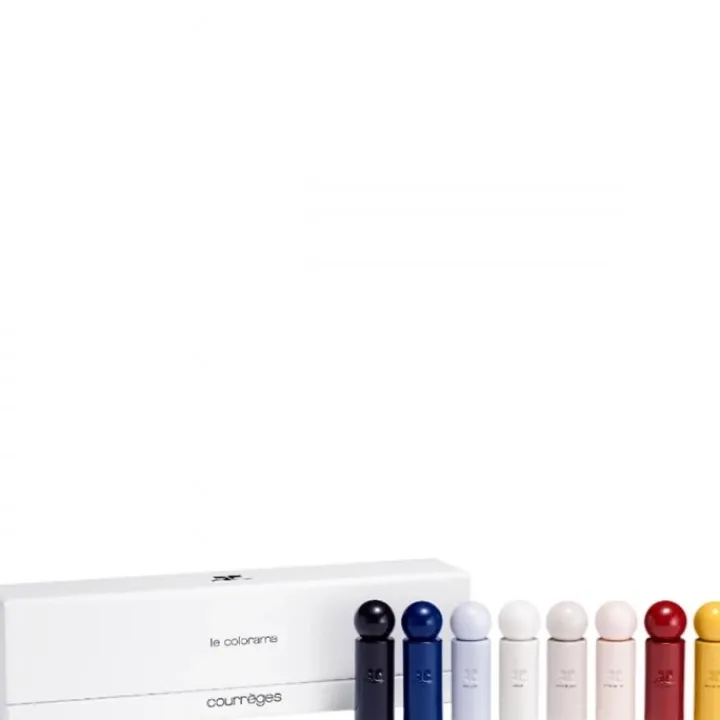 Femme Courrèges Le Colorama                Coffret Découverte 8 Miniatures