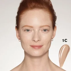 ESTEE LAUDER Futurist                Anti-Cernes Soin Correcteur de Teint Lumière