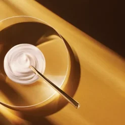 ESTEE LAUDER Re-Nutriv Ultimate Diamond                Crème Transformation Sculptée