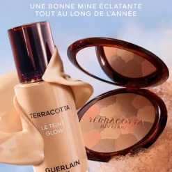 GUERLAIN Terracotta Flower Blossom                La Poudre Éclat Bonne Mine Naturelle- Édition Limitée - 96% d’ingrédients d’origine naturelle