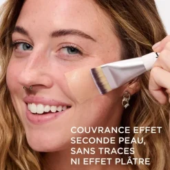 It Cosmetics Pinceau Heavenly Luxe n°10 Pinceau Spatule Lissant Teint Parfait