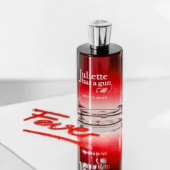 Femme Juliette Has a Gun Lipstick Fever                Eau de Parfum