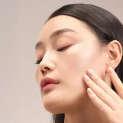 LA PRAIRIE White Caviar                Regard Extraordinaire