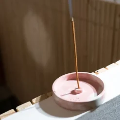 Bloom Porte Encens                Rose Marbré en Beton