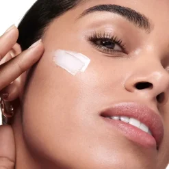 SHISEIDO Essential Energy                Crème Jour Activatrice d'Hydratation SPF20