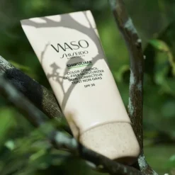 SHISEIDO Waso                Soin Correcteur Teint Non Gras SPF30
